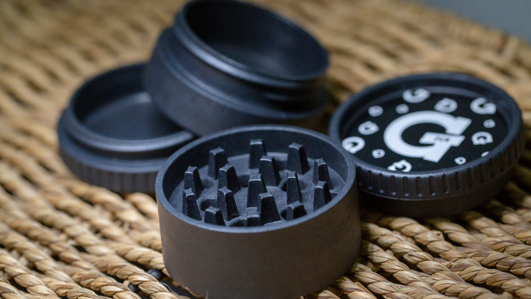 Beginners Guide: How to Use a Dry Herb Grinder